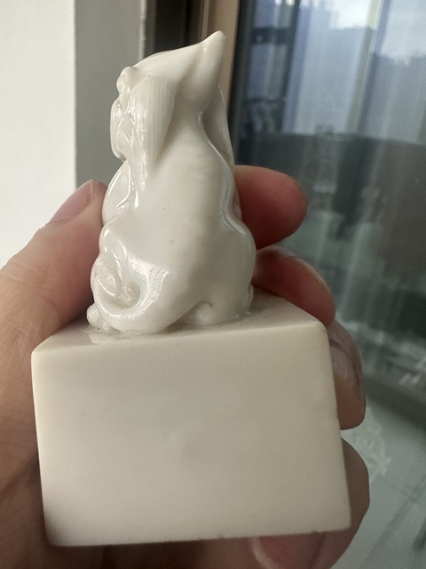 古玩陶瓷德化窯白釉印章真品鑒賞圖