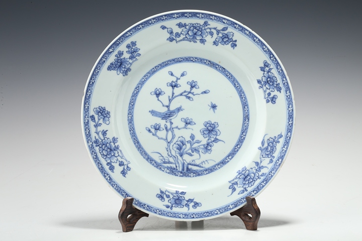 古玩陶瓷清中早·青花花鳥紋折沿盤真品鑒賞圖