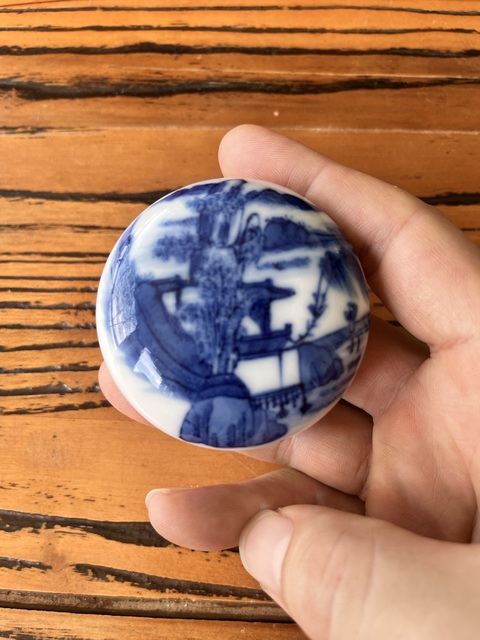 古玩陶瓷青花山水人物紋印盒真品鑒賞圖