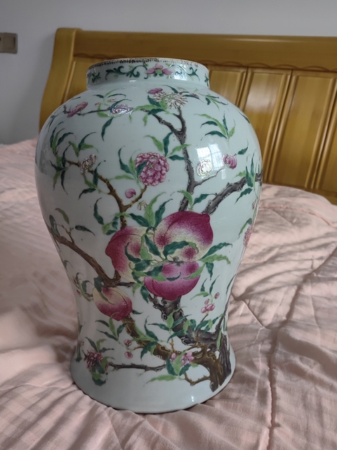 古玩陶瓷桃紋粉彩將軍罐真品鑒賞圖