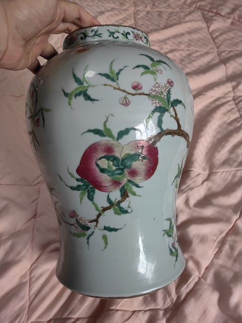 古玩陶瓷桃紋粉彩將軍罐真品鑒賞圖