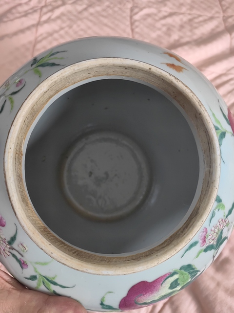 古玩陶瓷桃紋粉彩將軍罐真品鑒賞圖
