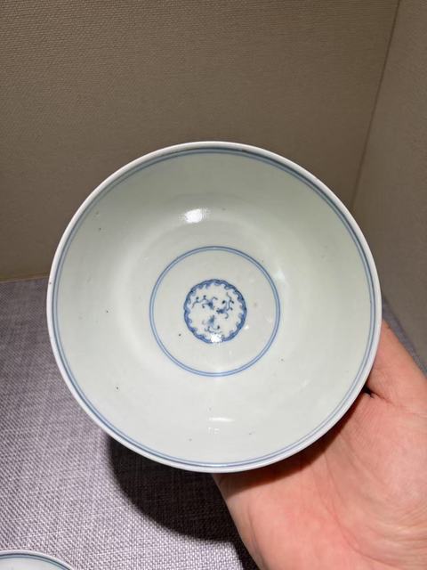 古玩陶瓷青花云龍紋蓋碗真品鑒賞圖