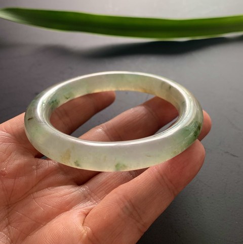 古玩玉器清代天然冰種翡翠手鐲拍賣，當前價格210000元