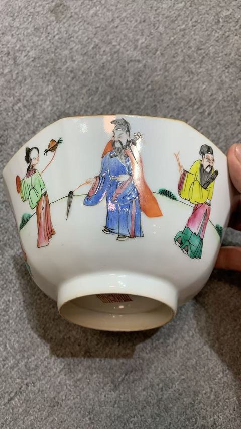 古玩陶瓷八仙圖粉彩碗真品鑒賞圖