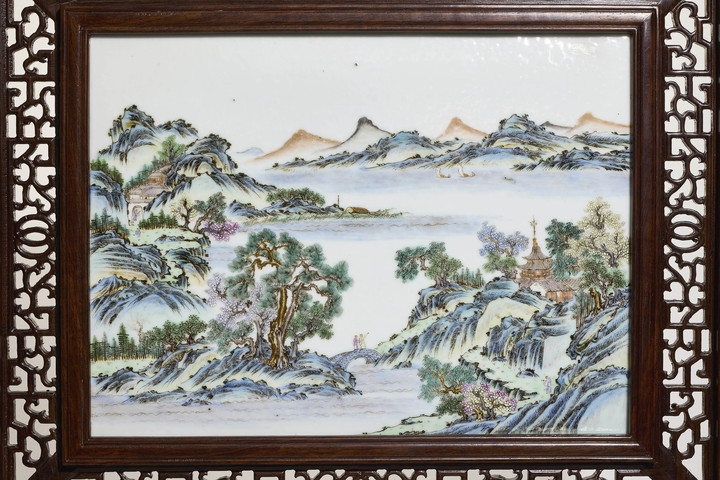 古玩陶瓷粉彩山水人物紋瓷板真品鑒賞圖