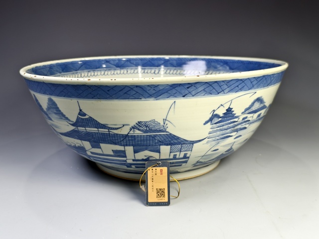 古玩陶瓷清中期·青花山水樓閣紋大碗拍賣，當(dāng)前價(jià)格5328元