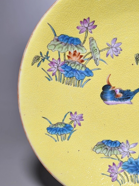 古玩陶瓷花鳥紋粉彩盤真品鑒賞圖