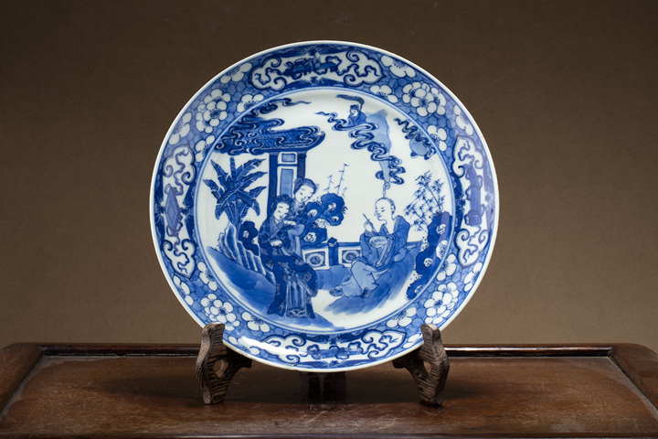 古玩陶瓷清晚·青花人物故事紋折腰盤真品鑒賞圖