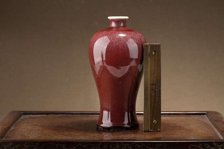 古玩陶瓷清晚·郎窯紅釉梅瓶真品鑒賞圖