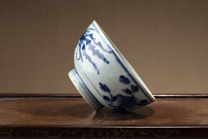 古玩陶瓷清康熙·青花鳳穿牡丹紋碗真品鑒賞圖