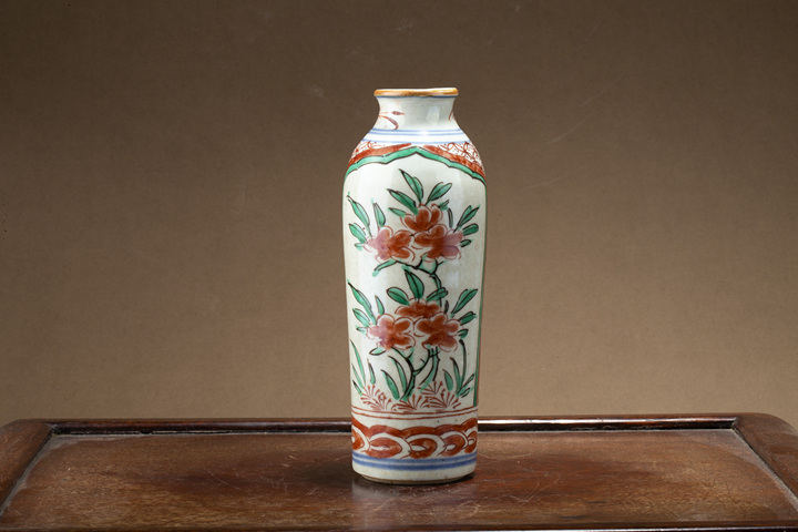 古玩陶瓷清順治·五彩花卉紋筒瓶真品鑒賞圖
