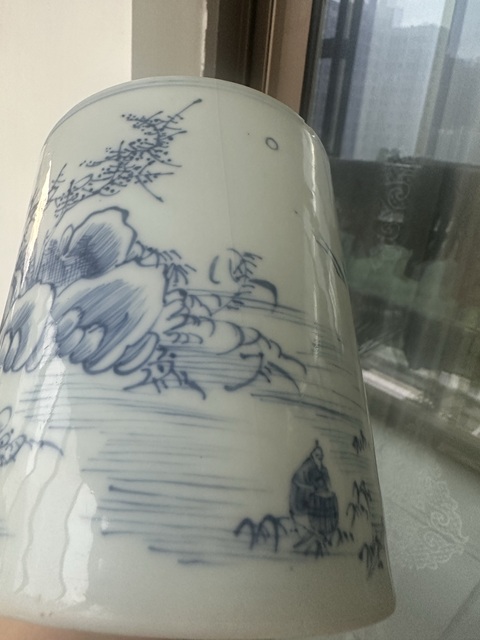 古玩陶瓷人物山水青花筆筒真品鑒賞圖