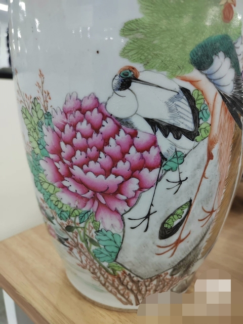 古玩陶瓷油粉彩五倫圖撣瓶真品鑒賞圖