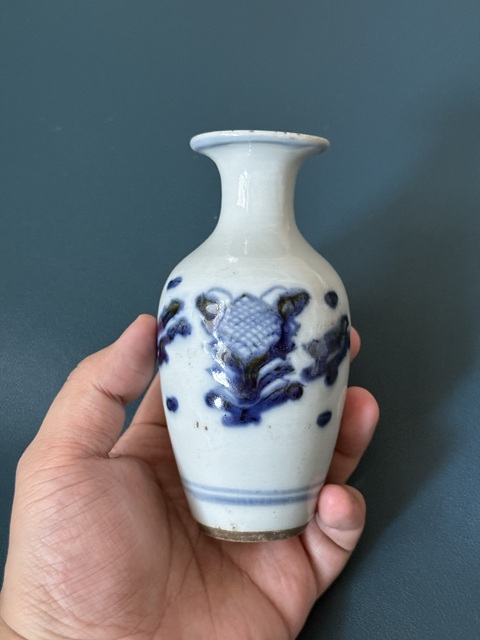 古玩陶瓷博古圖青花瓶真品鑒賞圖