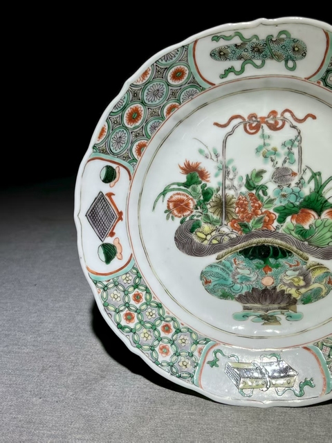 古玩陶瓷五彩提籃盤真品鑒賞圖