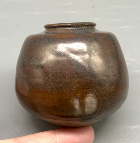 古玩陶瓷湖田窯褐釉茶入真品鑒賞圖