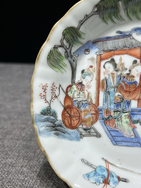 古玩陶瓷咸豐西廂記粉彩盤真品鑒賞圖