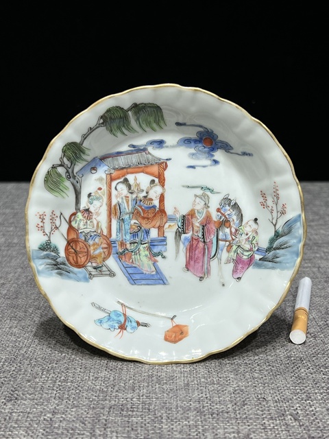 古玩陶瓷咸豐西廂記粉彩盤真品鑒賞圖