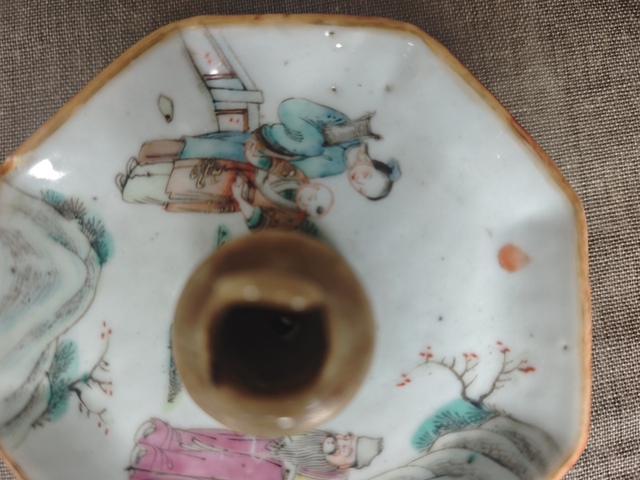 古玩陶瓷粉彩人物故事紋香插，模糊，偏老真品鑒賞圖