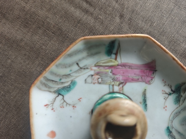古玩陶瓷粉彩人物故事紋香插，模糊，偏老真品鑒賞圖