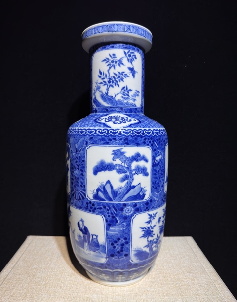 古玩陶瓷青花開光人物故事紋棒槌瓶真品鑒賞圖