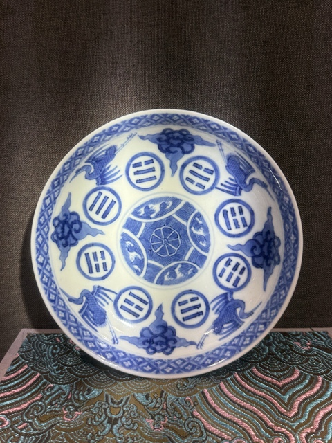 古玩陶瓷清光緒 云鶴八卦紋盤真品鑒賞圖