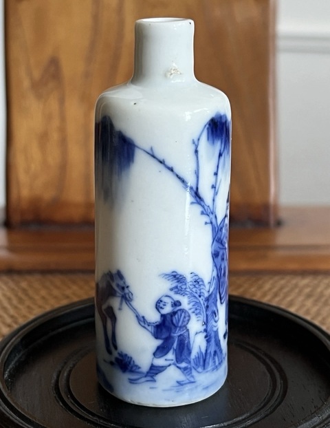 古玩陶瓷鼻煙壺真品鑒賞圖