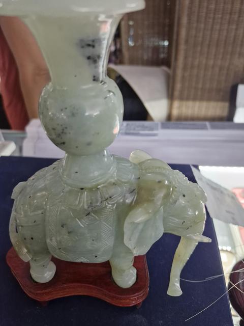 古玩玉器岫玉雕“太平有象”擺件真品鑒賞圖