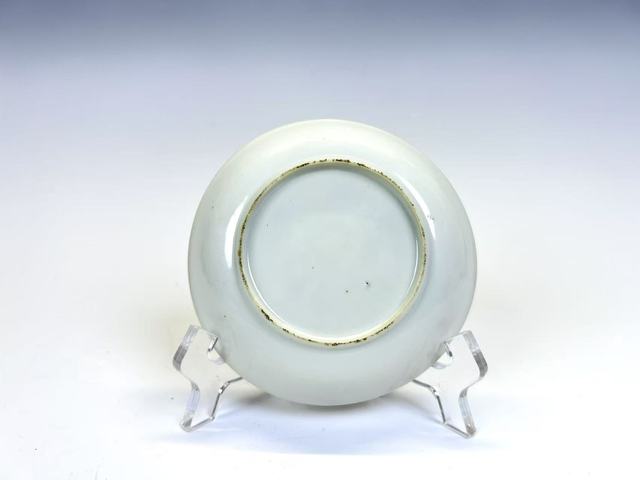 古玩陶瓷清中期·石上稚雞碟拍賣(mài)，當(dāng)前價(jià)格0元