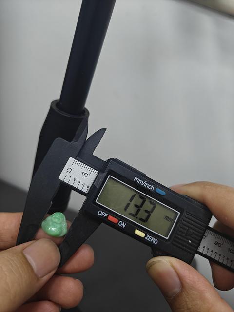 古玩玉器天然翡翠“佛公”掛件拍賣，當前價格1元