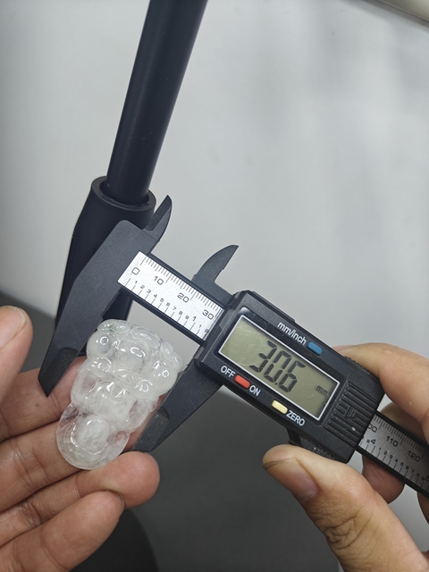 古玩玉器觀音拍賣，當前價格0元