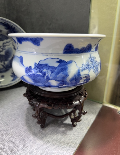 古玩陶瓷青花爐真品鑒賞圖