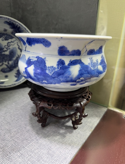 古玩陶瓷青花爐真品鑒賞圖