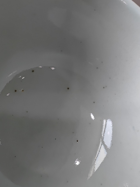 古玩陶瓷纏枝花囍字紋青花壓手杯真品鑒賞圖