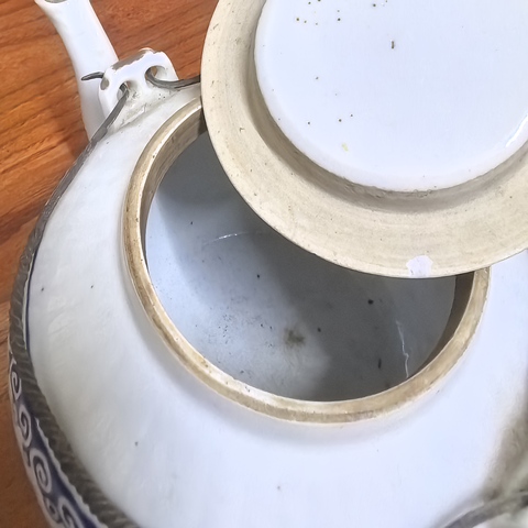 古玩陶瓷粉彩壺真品鑒賞圖