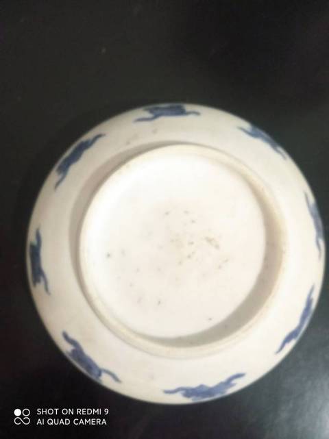 古玩陶瓷花卉紋青花粉盒真品鑒賞圖
