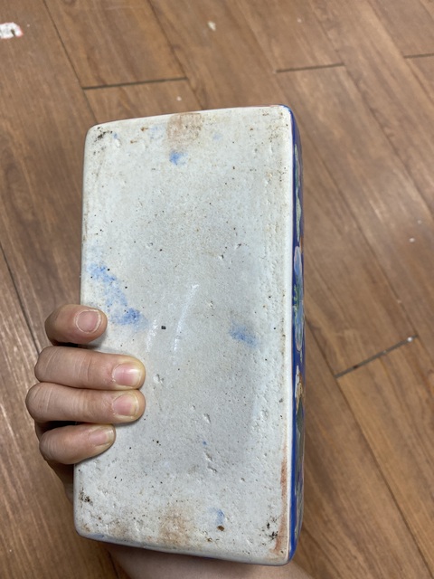 古玩陶瓷花鳥(niǎo)紋蓋盒真品鑒賞圖