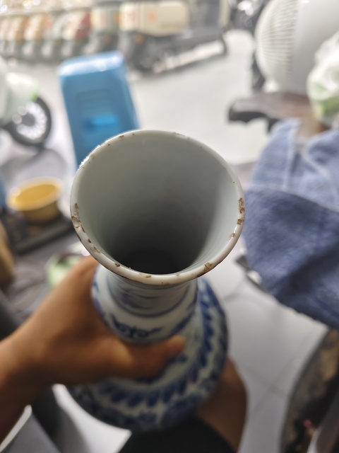 古玩陶瓷明崇禎 青花蒜頭瓶真品鑒賞圖