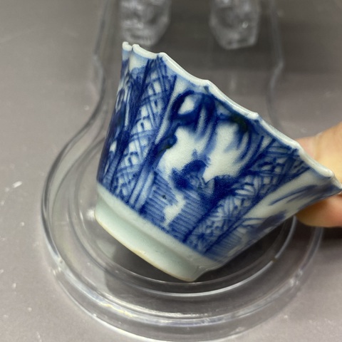 古玩陶瓷清康熙·青花山水人物杯碟拍賣，當(dāng)前價(jià)格1360元