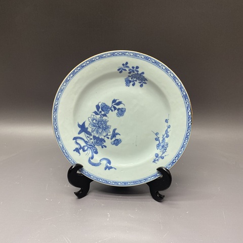 古玩陶瓷折枝花卉紋青花盤真品鑒賞圖