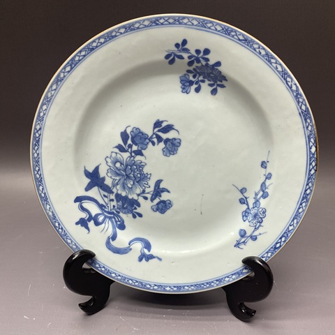 古玩陶瓷折枝花卉紋青花盤真品鑒賞圖