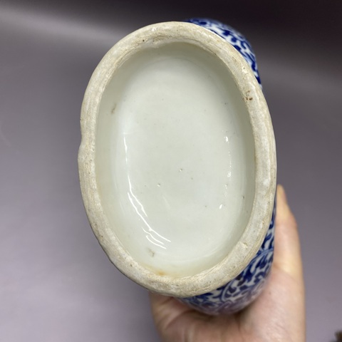 古玩陶瓷獅紋青花抱月瓶真品鑒賞圖