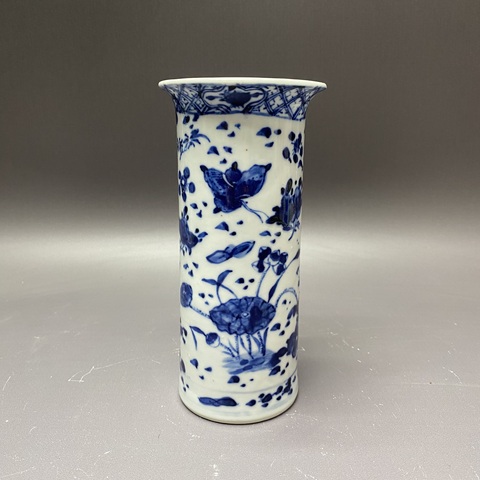 古玩陶瓷花蝶紋青花花觚真品鑒賞圖