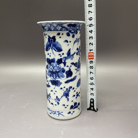 古玩陶瓷花蝶紋青花花觚真品鑒賞圖