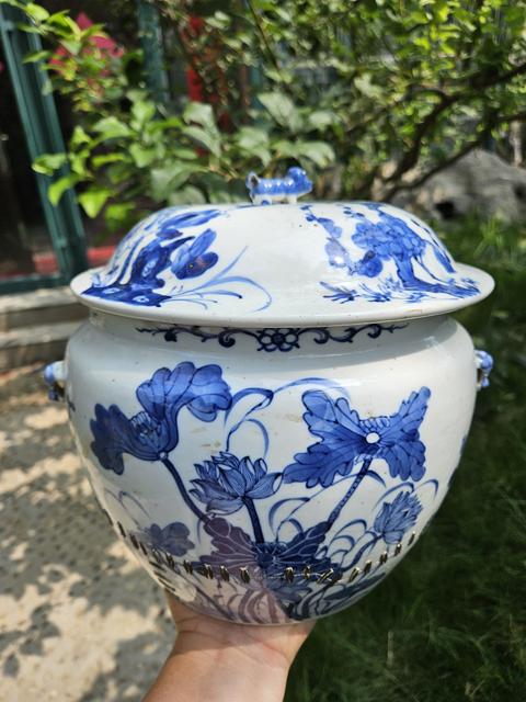 古玩陶瓷青花四季花卉紋粥罐真品鑒賞圖
