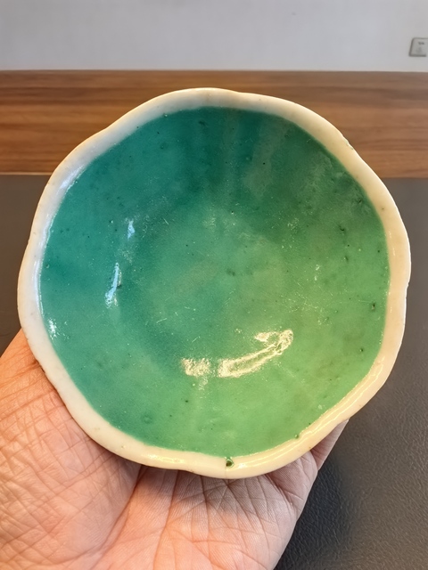 古玩陶瓷粉彩花卉紋碗真品鑒賞圖