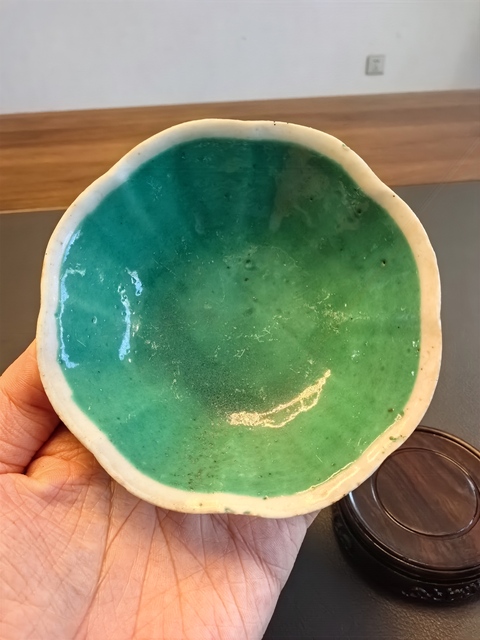古玩陶瓷粉彩花卉紋碗真品鑒賞圖