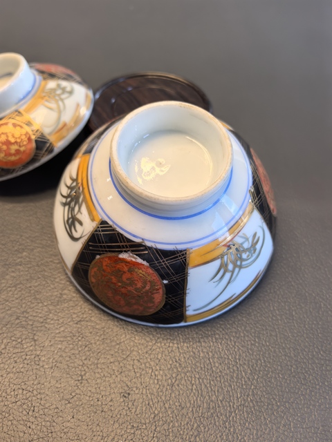古玩陶瓷彩繪花卉紋茶碗真品鑒賞圖