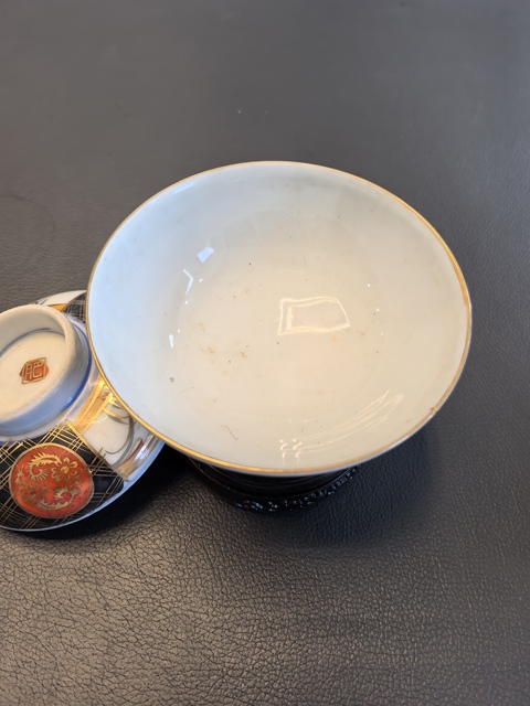 古玩陶瓷彩繪花卉紋茶碗真品鑒賞圖
